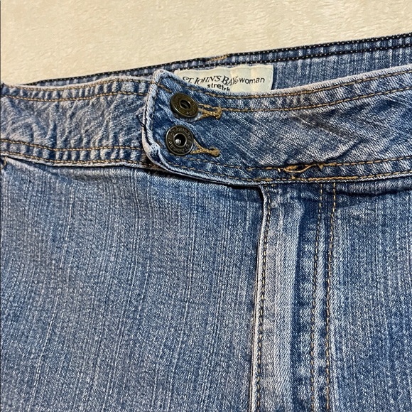 St. Johns Bay Classic Blue Denim Capris - Picture 4 of 10